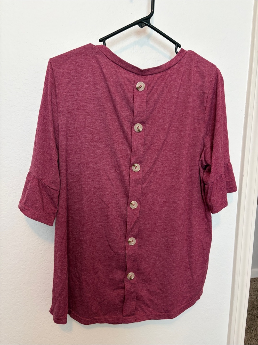 Button-Back Short Sleeve Tee in Berry